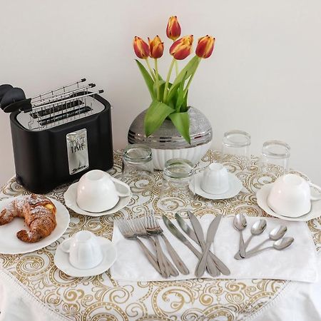 Casa Lili Roma, Bed And Breakfast Bagian luar foto